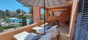 Limnaria - Superb, Modern 1BR Apt With Pool Views