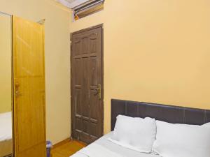 SPOT ON 92569 Anto Homestay SyariahNearPelabuhan Feri Harbor Bay