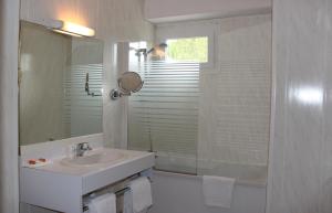 Hotels The Originals City, Hotel Rive Droite, Albi 