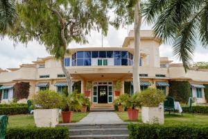 Shikarbadi Hotel - By The Lake Heritage by HRH Group of Hotels