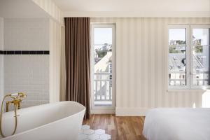 Hotels Grand Hotel Perros-Guirec : photos des chambres