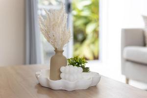 Self-contained unit in Scarborough