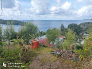 FURQAN GUEST HOUSE Family