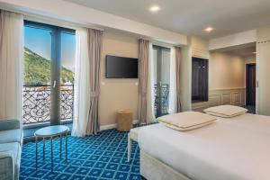 Superior Twin Room room in Slavija Budva Hotel