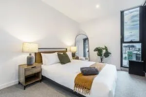 Stylish 1 bedroom 1 bathroom apartment - Ivanhoe