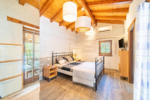 Mini Country House