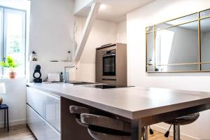 Appartements Les Carmelites - Tres beau T3 en centre-ville : photos des chambres