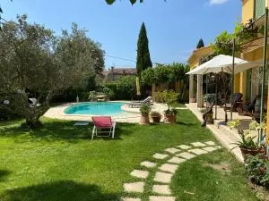 Chez Marie - 塞里尼昂-迪孔塔