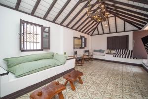 La Casa 1832 Boutique