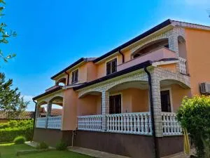 Juli No3 & No4 - Mugeba