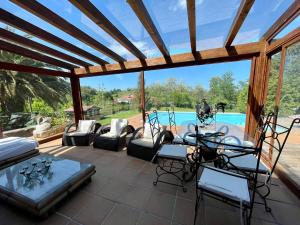 El palacio de Liaño pool chillout bbq