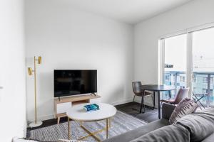 Capitol Hill 1BR w WD Rooftop Lounge nr park SEA-133