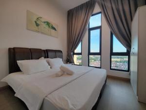 The Grand SS15 Sunway 4Pax 2BRs City View - Free WiFi, Infinity Pool & Gym