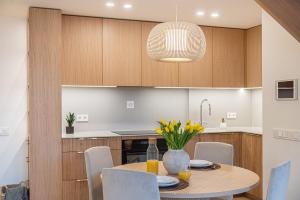 cohost I Premium Residence I on the Historic Pilies Street I Self Check-in