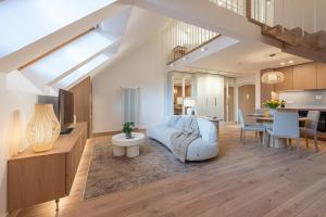 cohost I Premium Residence I on the Historic Pilies Street I Self Check-in - 4hvězdičkové hotely ve městě Vilnius