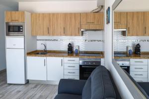 Lovely Sea View FREE WIFI