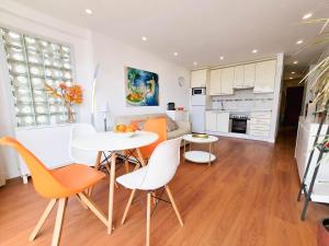 Copacabana in the heart of Las Americas