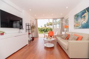 Copacabana in the heart of Las Americas