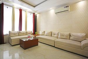 HOTEL ICONIC At Delhi International Airport