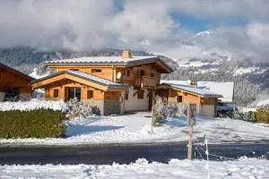 chalet l'Orignal 145m2, 10pers, pied de piste,SPA - Флюме