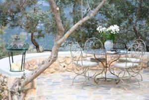 Sundance - Fabulous & Large 4-Bedroom Private Villa