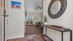 LV105 Upstairs 1 Bedroom Overlooking the Pool