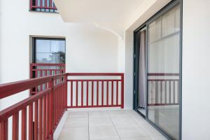 Bel appartement pour 6, vue mer, 50m plage