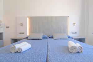 Comfort Triple Room room in Apartamentos Playa Sol