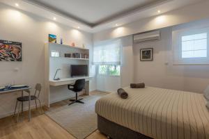 Brand new apartment in Athens
