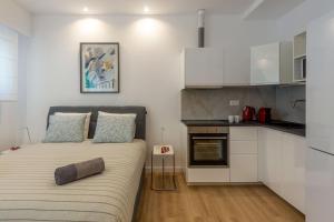 Brand new apartment in Athens