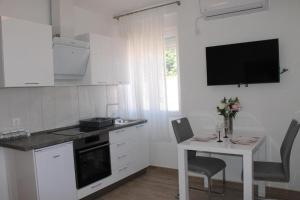 Jeta 2 studio & rooms