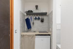 GuestHost - Comfy Studio x2 - Trastevere District!
