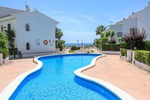 LITORAL COSTA DORADA - CASAS BLANCAS Only families