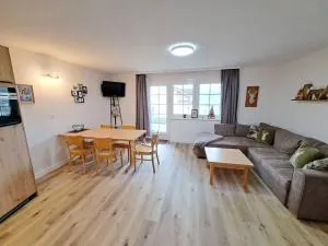 Zum Turm 02 - renoviert, traumhafte Aussicht - Fluhalp