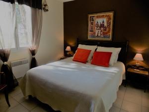 B&B / Chambres d'hotes Les coronilles : photos des chambres