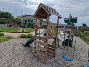 Maisons d'hotes La campagne Pramaisse : photos des chambres