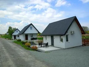 Domki Brzezówka nad stawami - Gorzuchów