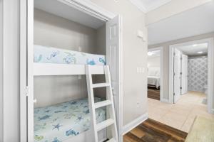 Treasure Island #1008