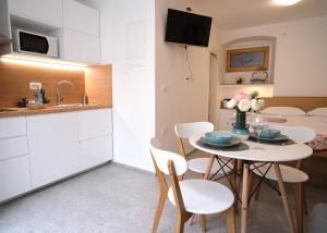 Apartma Libris - 3hvězdičkové hotely ve městě Koper