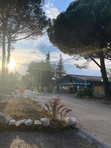 Campings Mobil-Home au pied du Luberon : Mobile Home