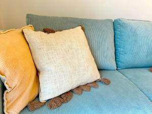 Apartament de disseny rústic amb vistes by RURAL DÀNEU