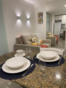 Flat Quarto e Sala, 400 metros da Praia de Boa Viagem, com Piscina, Wi-Fi 220Mbps