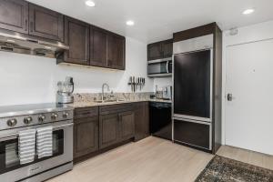 644 A Renovated Condo at a World-Renowned Resort - Free Wifi and Parking