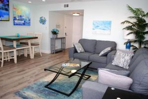 207A Fresh, Renovated and Steps from the Beach