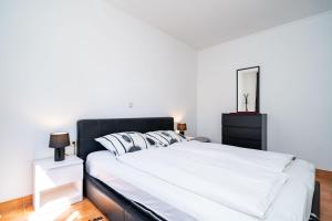 Apartments by the sea Zuljana, Peljesac - 10233