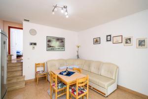 Apartments by the sea Zuljana, Peljesac - 10233