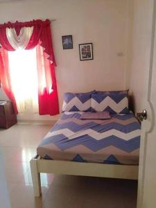 Triple N Homestay Beachfront House in Lobo