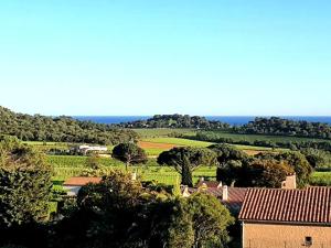 Appartements Appt Haut Standing, Balcon, Piscine, Internet, Parking - FR-1-726-27 : photos des chambres