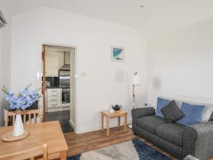 Tyn Towyn - Bwthyn Carreg