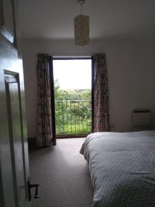 Cottage , seaside views, quiet beach, awesome view